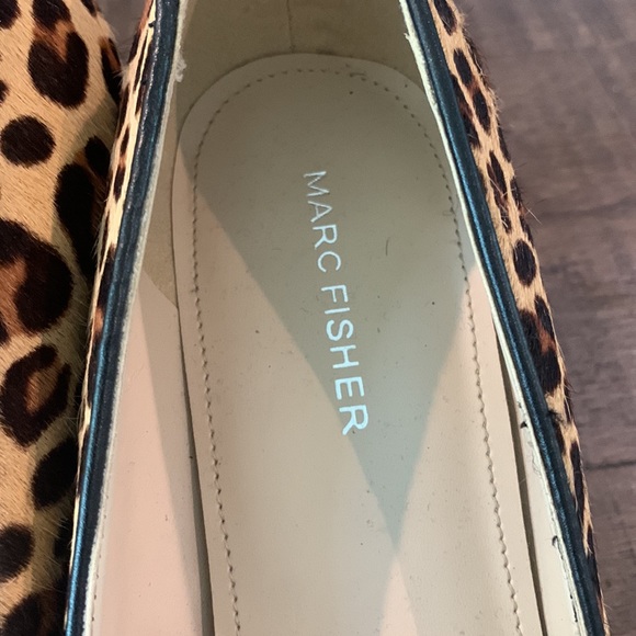 A pair of Marc Fisher shoes - Picture 4 of 7